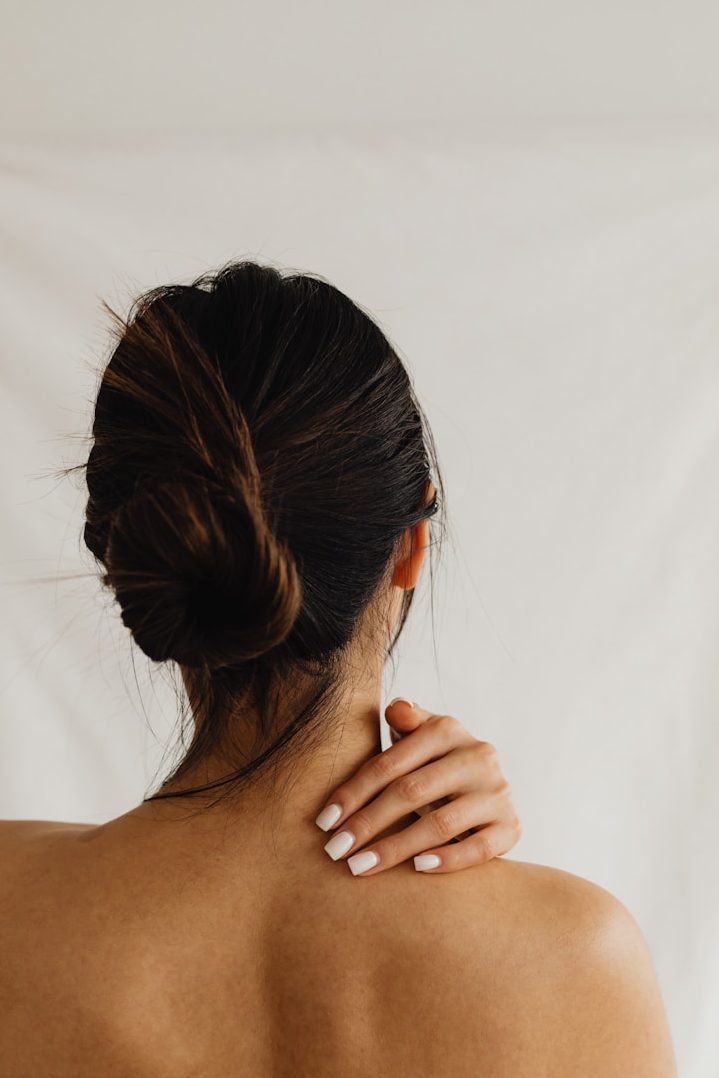 Schröpfmassage Rückenmassage in Königsmoos Neuburg und Karlshuld – traditionelle Methode gegen Verspannungen. 